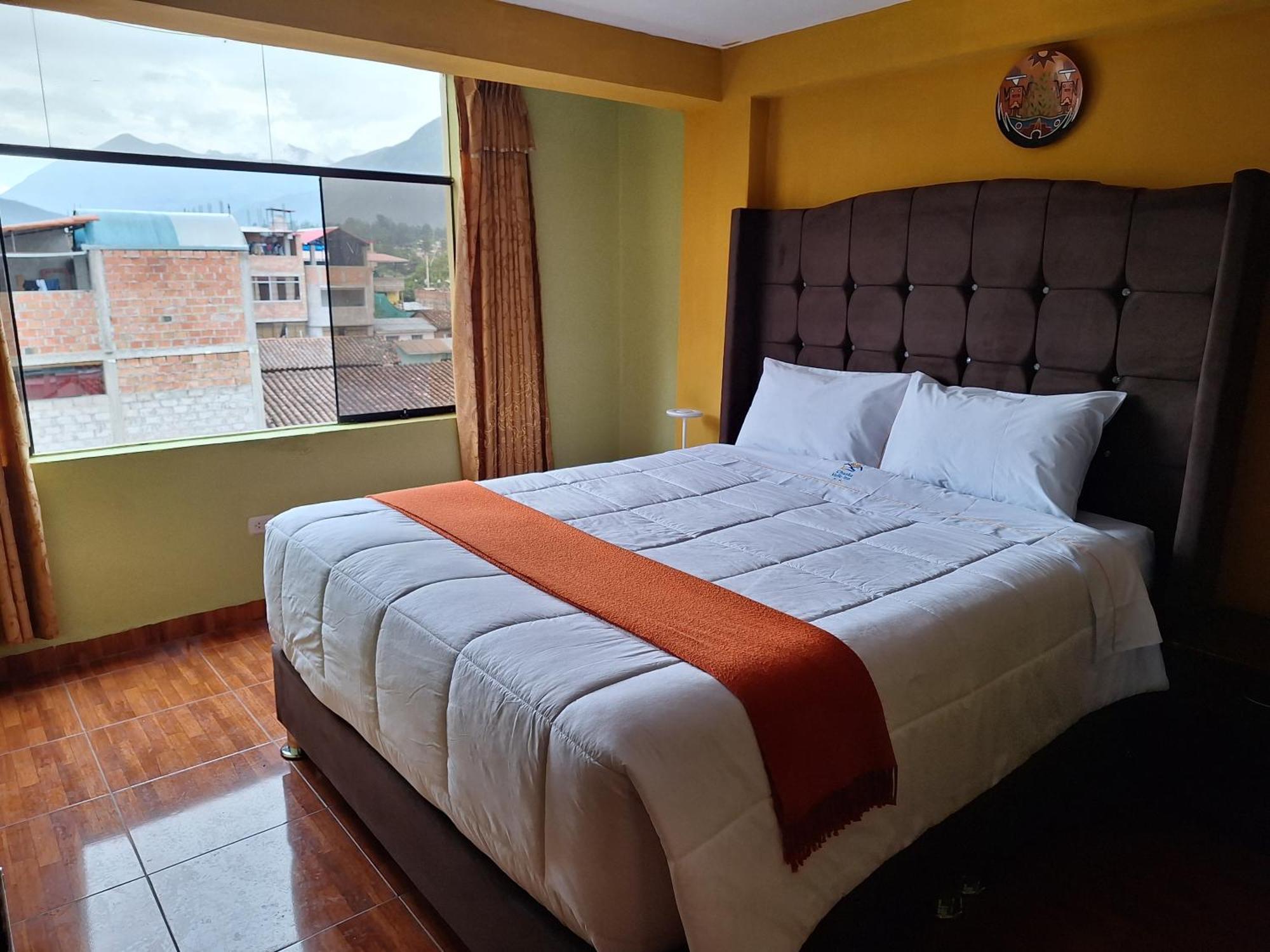 Chaska Valle Inn Урубамба Экстерьер фото
